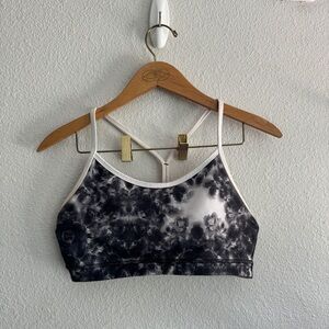 Lululemon sports bra size 8
